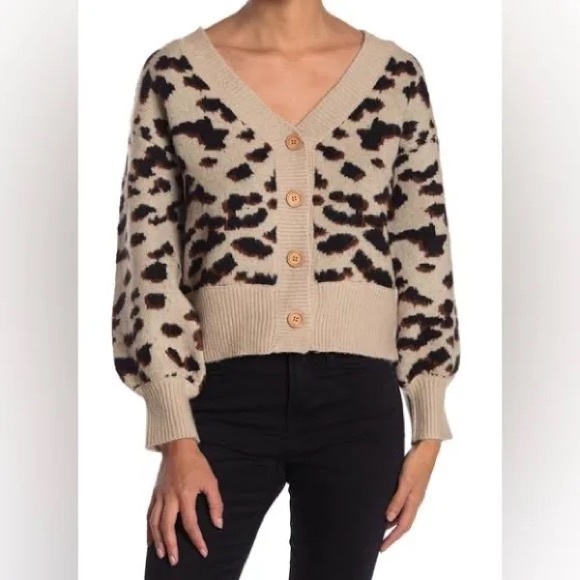 NWOT Leopard Print Cropped Cardigan - Picture 1 of 4